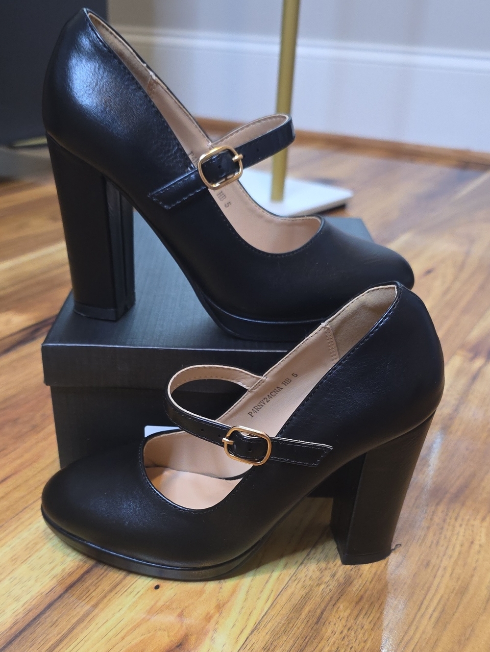 IDIFU Black Mary Jane Block Heel Pumps with Gold Buckle